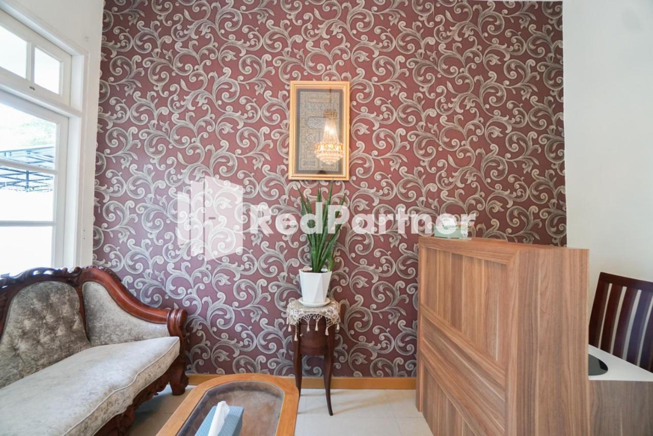 Hotel Fazza Syariah Mitra Reddoorz à Jakarta Extérieur photo