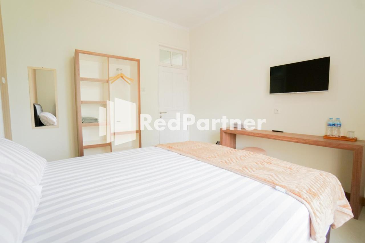 Hotel Fazza Syariah Mitra Reddoorz à Jakarta Extérieur photo