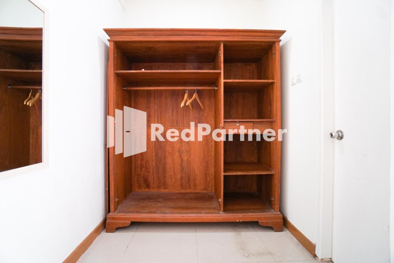 Hotel Fazza Syariah Mitra Reddoorz à Jakarta Extérieur photo