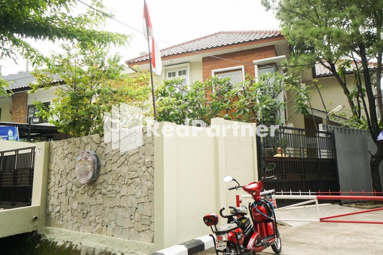 Hotel Fazza Syariah Mitra Reddoorz à Jakarta Extérieur photo