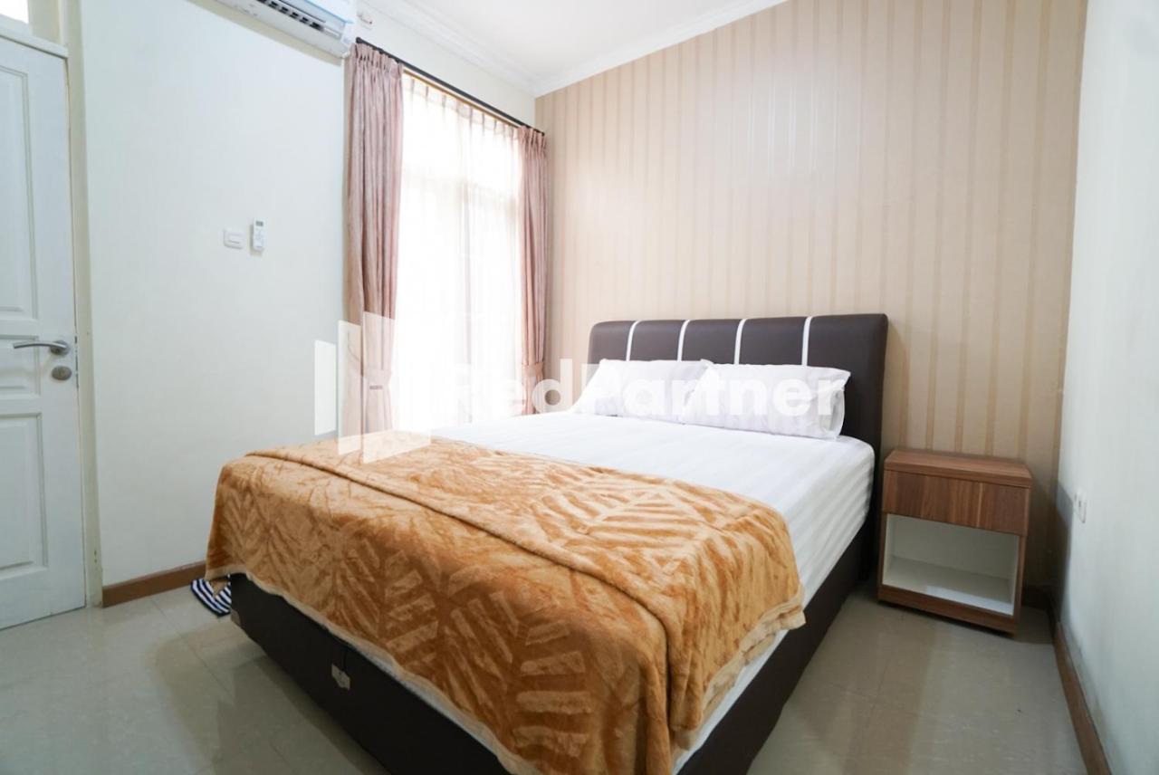 Hotel Fazza Syariah Mitra Reddoorz à Jakarta Extérieur photo