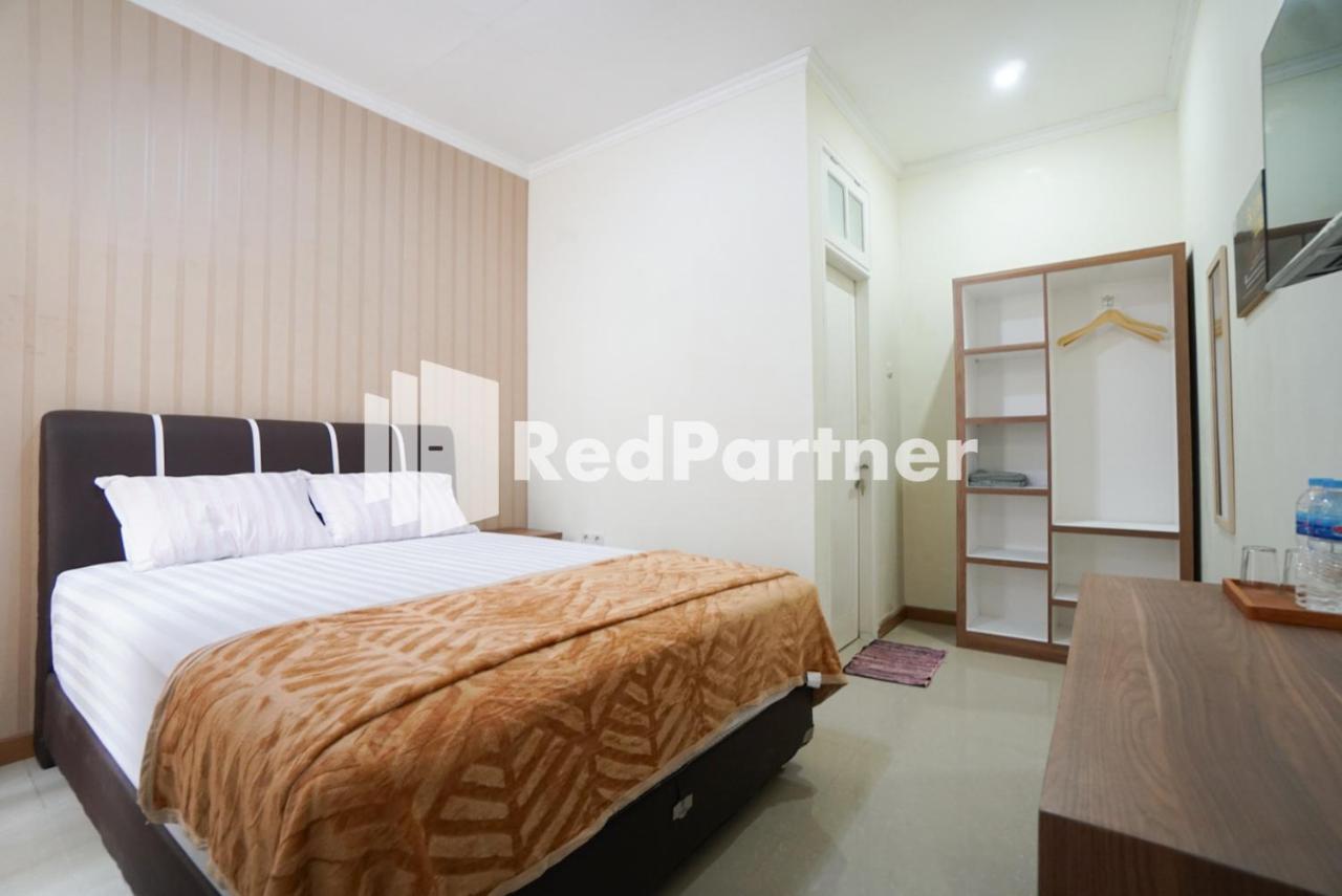 Hotel Fazza Syariah Mitra Reddoorz à Jakarta Extérieur photo