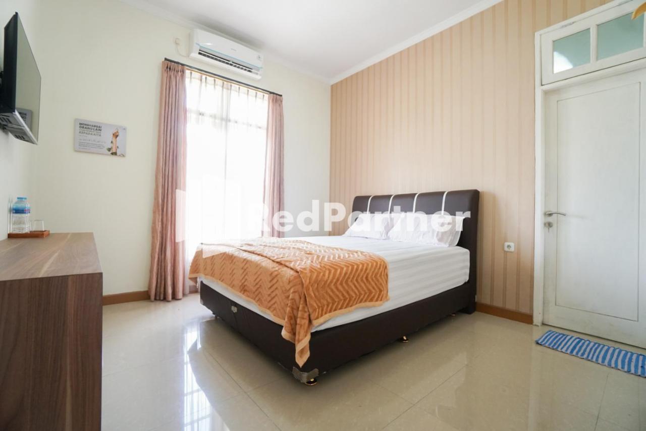 Hotel Fazza Syariah Mitra Reddoorz à Jakarta Extérieur photo